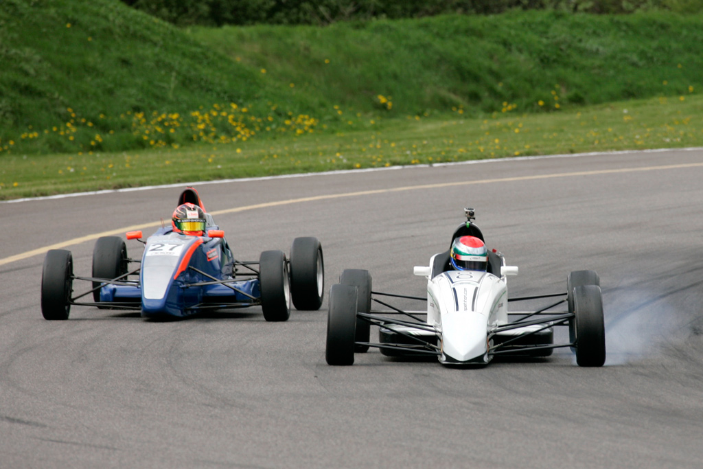 Nicolas Beer (27) og Michael Marcussen (8) delte sejrene mellem sig ved premieren.
(Foto: Henning Smed)